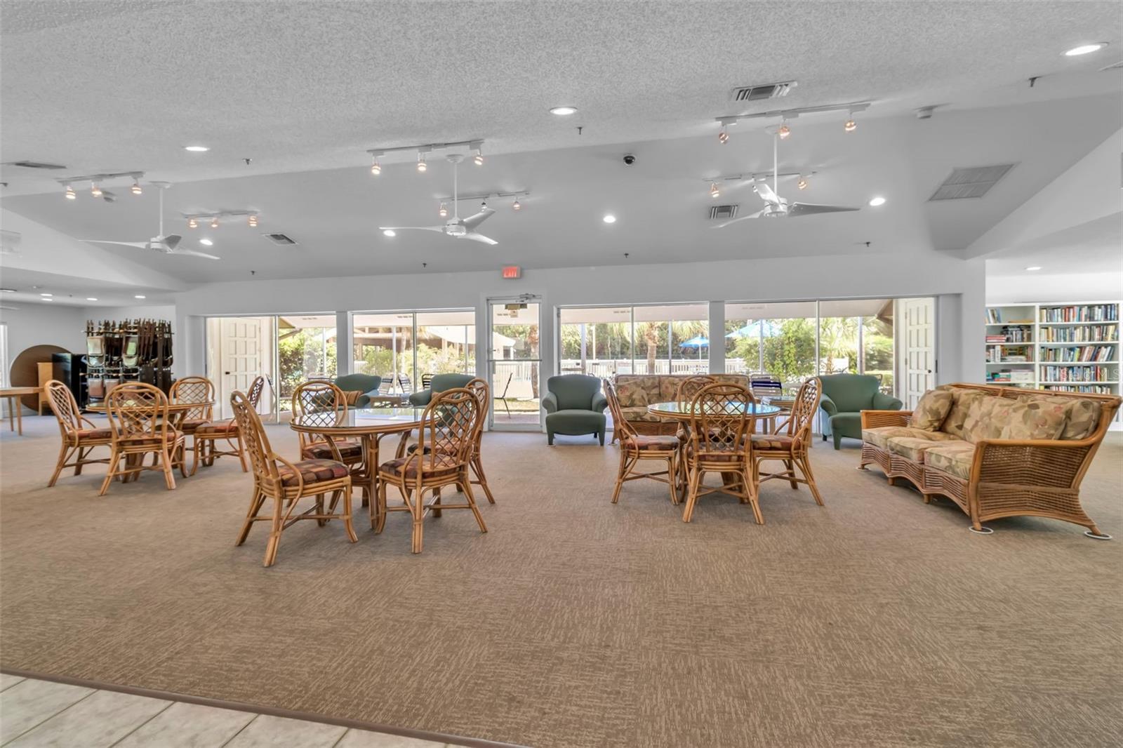 4877 VILLAGE GARDENS DR #193, SARASOTA, FL — photo 32