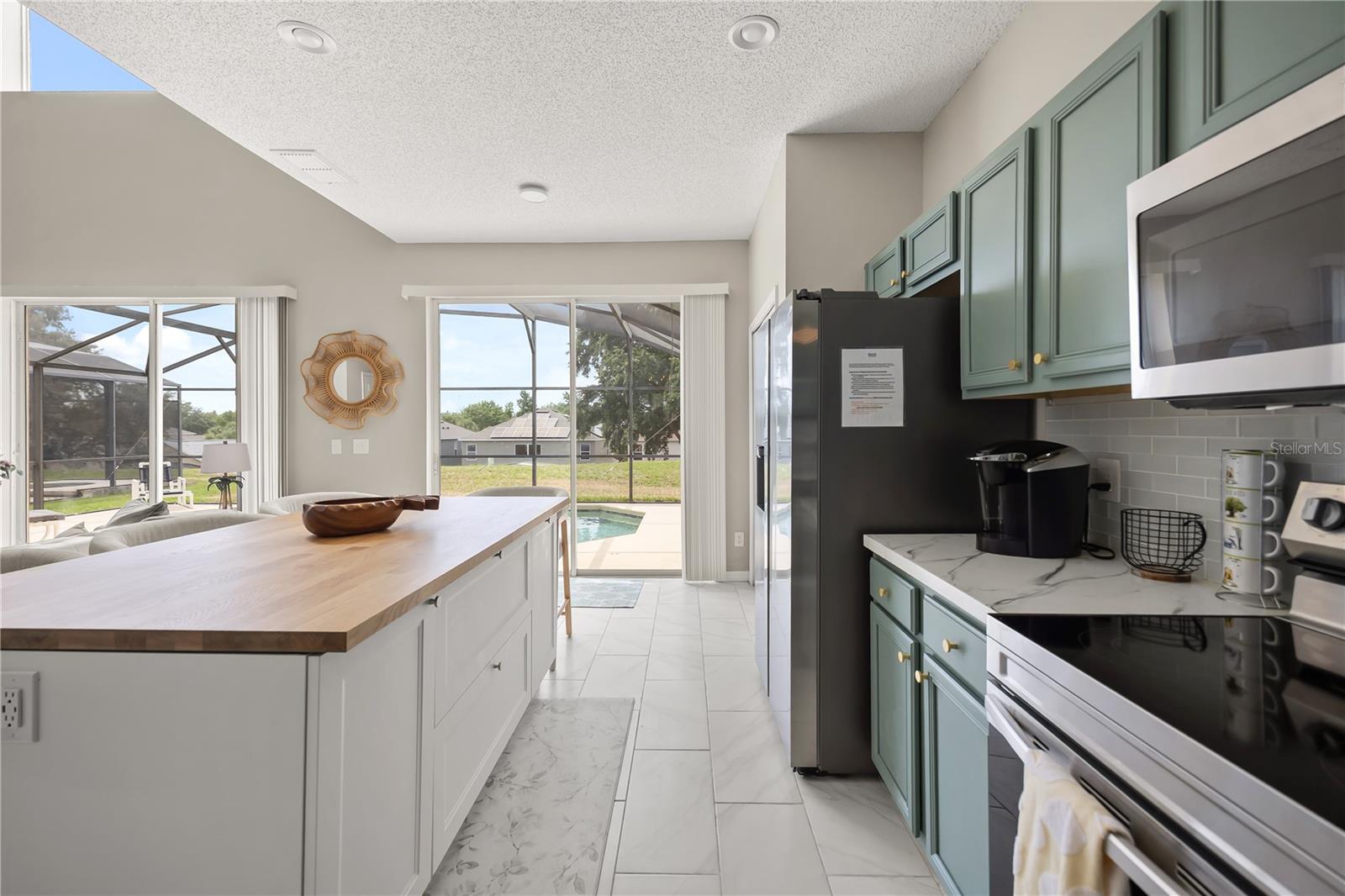 8675 LA ISLA DR, KISSIMMEE, FL — photo 14