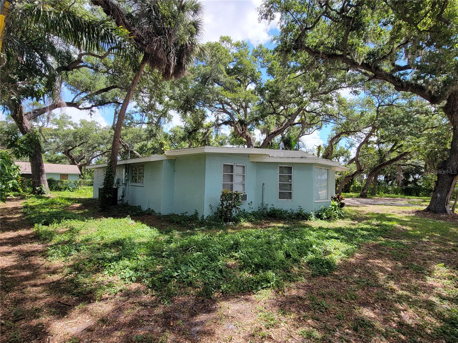 1375 MYRTLE ST, SARASOTA, FL — photo 7