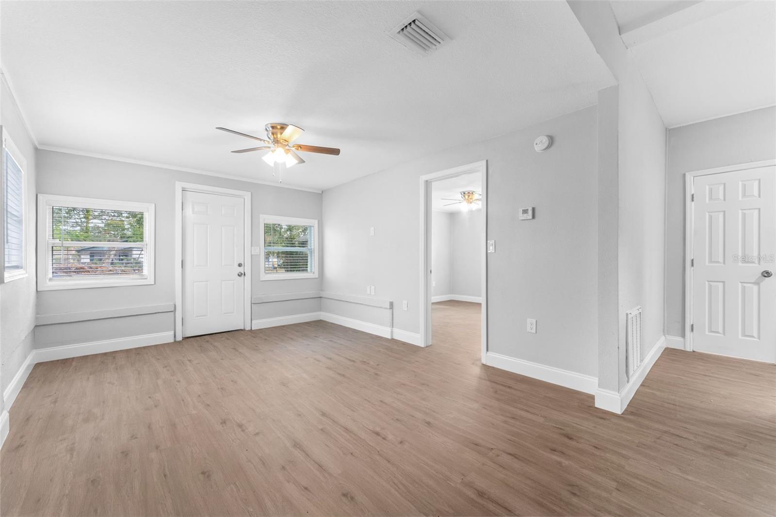 1927 13TH ST S, ST PETERSBURG, FL — photo 3