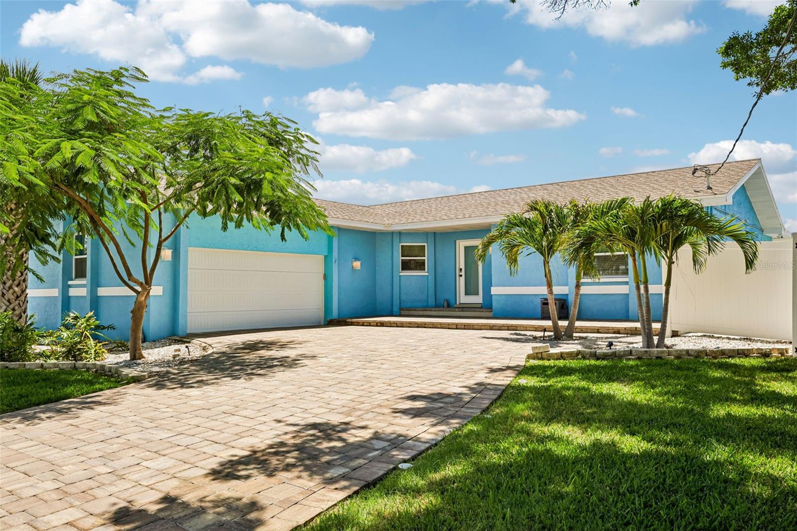6304 FLAMINGO DR, APOLLO BEACH, FL
