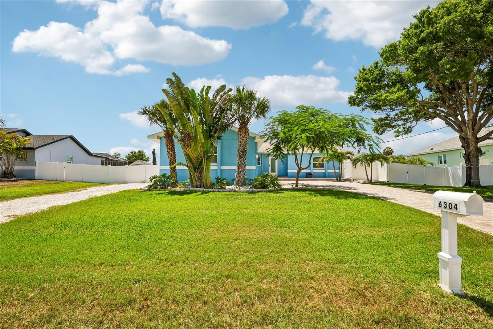 6304 FLAMINGO DR, APOLLO BEACH, FL — photo 3