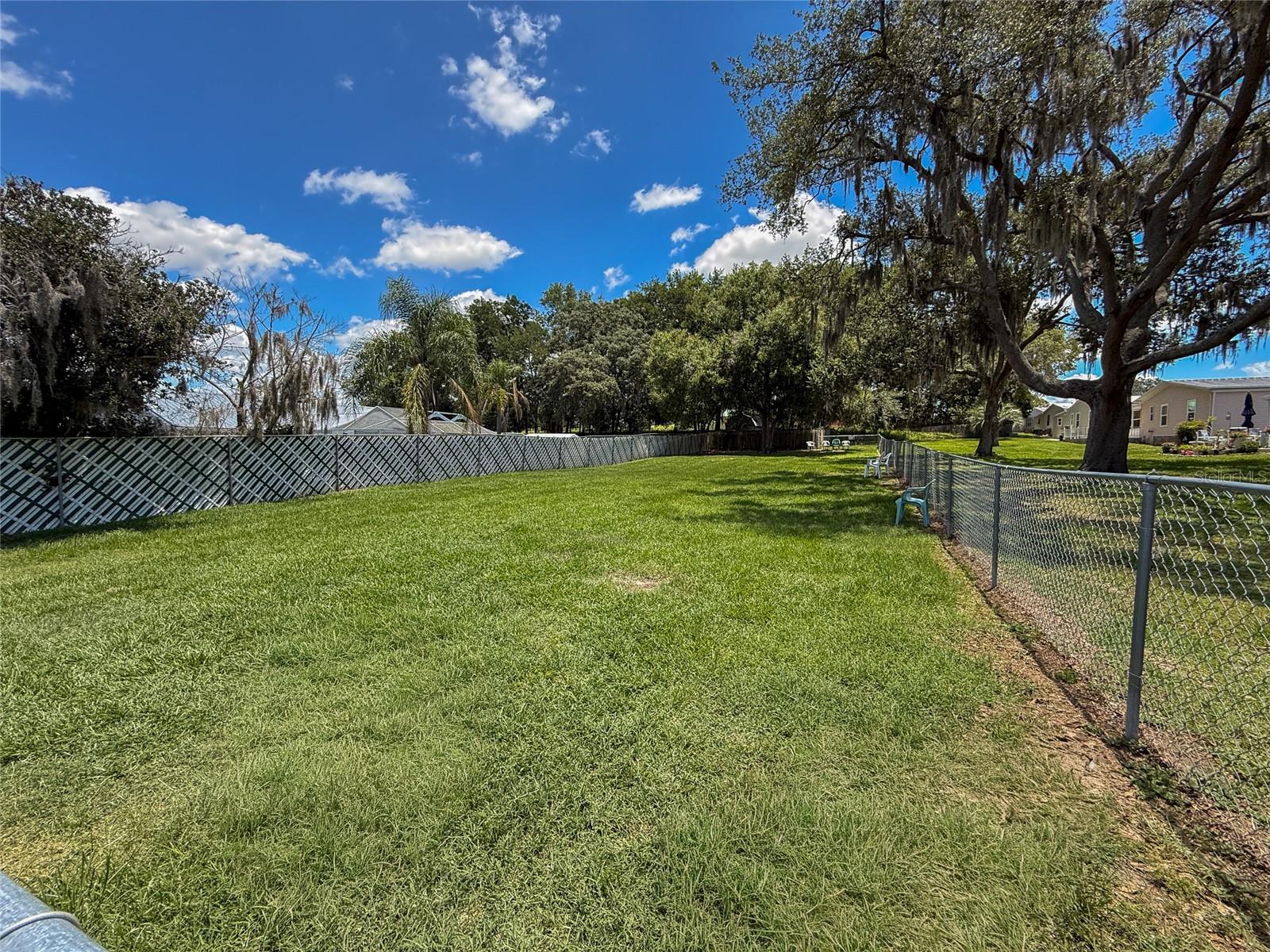 37513 CAMPO AVE, ZEPHYRHILLS, FL — photo 40