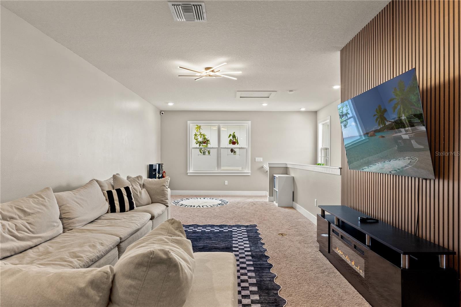 8761 DRUMMER PLANK DR, WESLEY CHAPEL, FL — photo 42