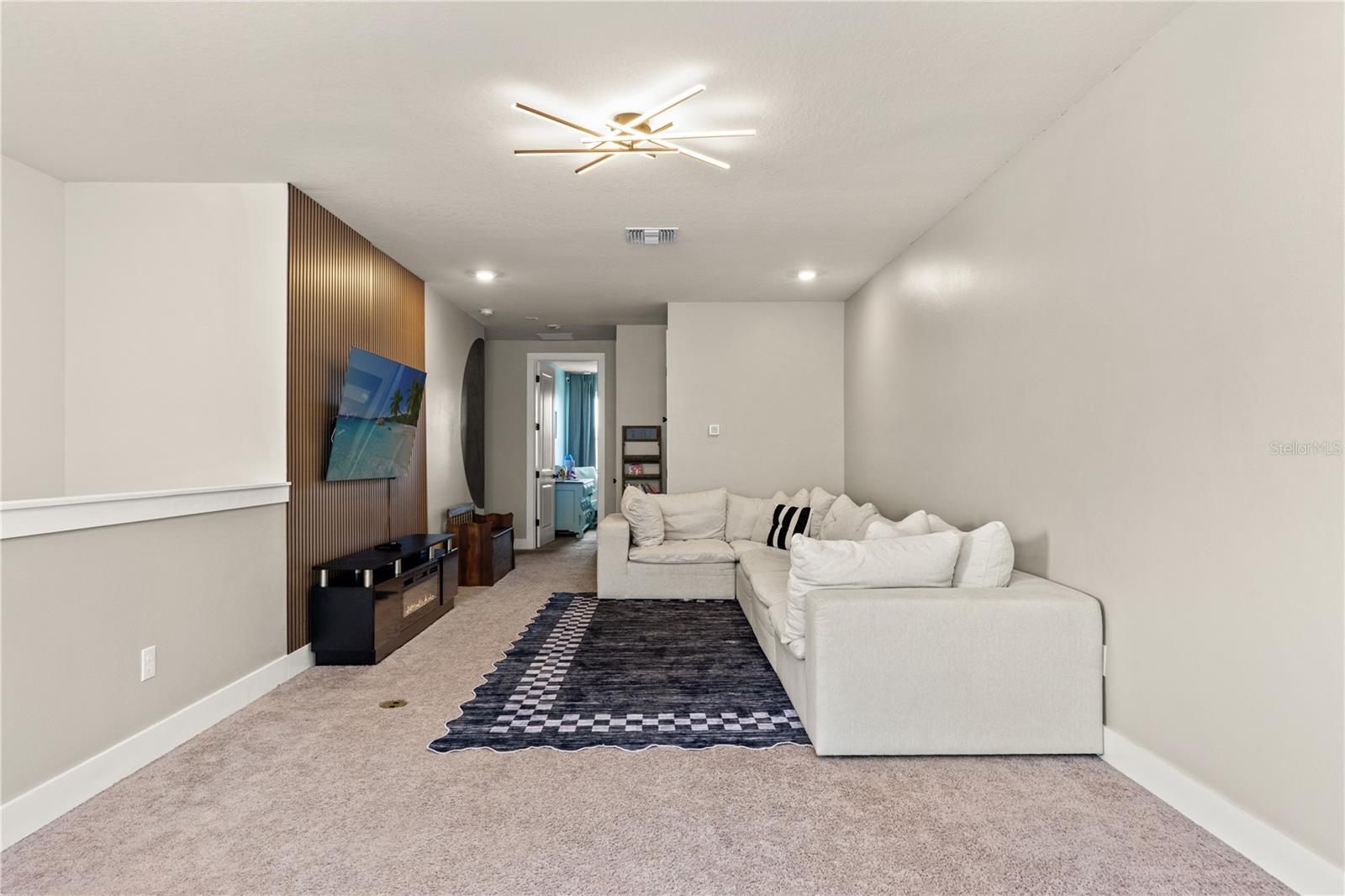 8761 DRUMMER PLANK DR, WESLEY CHAPEL, FL — photo 43