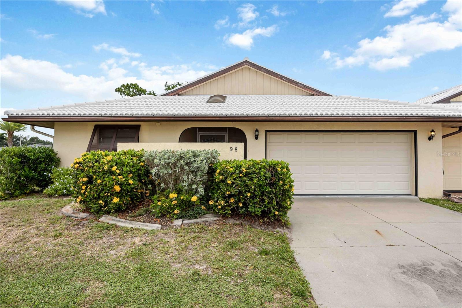 98 DRIFTING SANDS DR, VENICE, FL