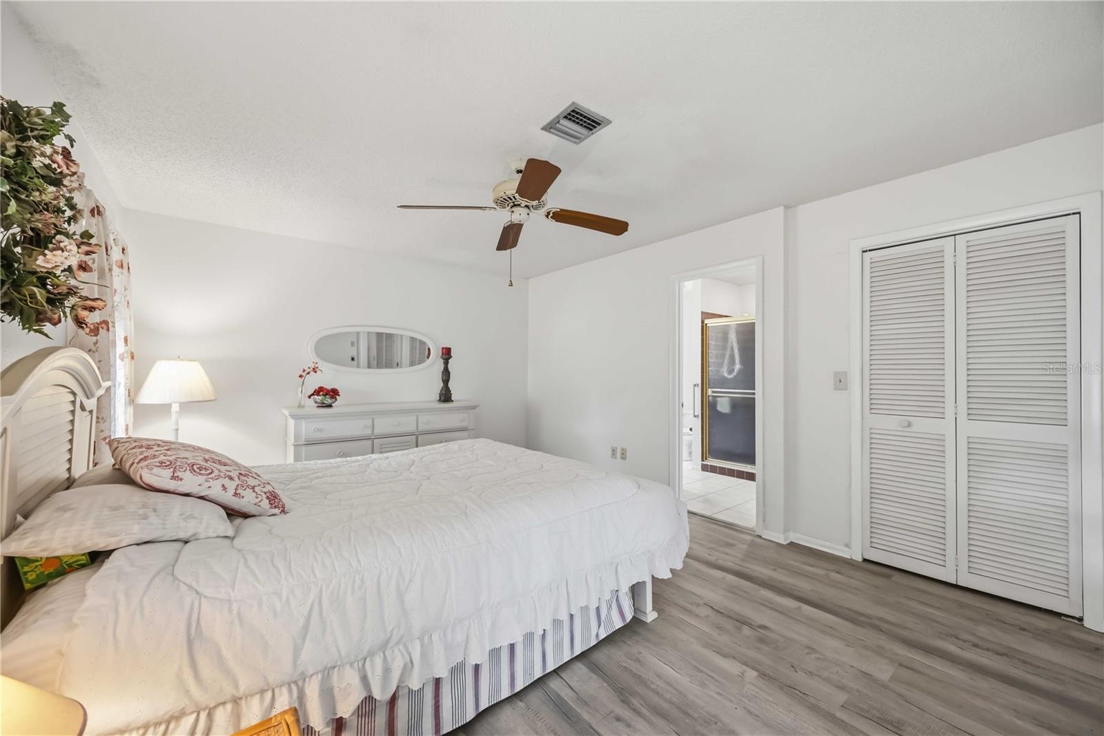 98 DRIFTING SANDS DR, VENICE, FL — photo 39