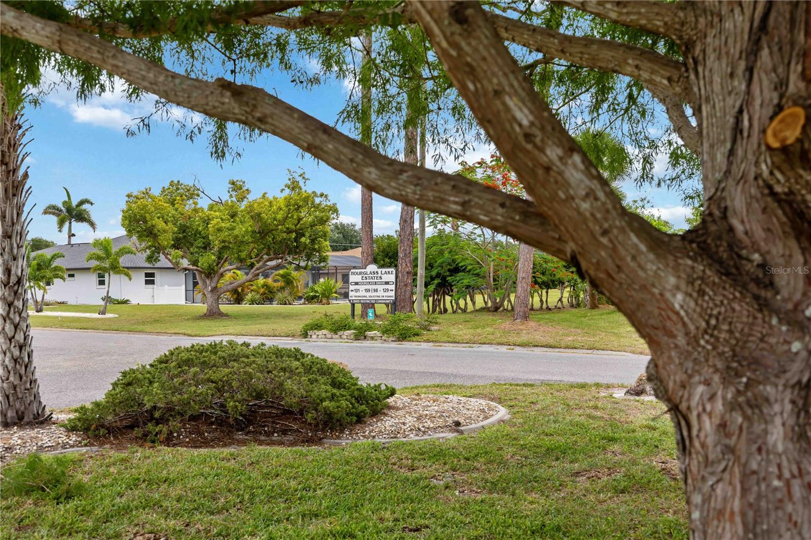 98 DRIFTING SANDS DR, VENICE, FL — photo 52
