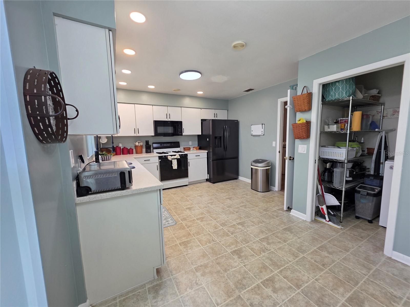 2258 SILVER RE DR, LAKELAND, FL — photo 12