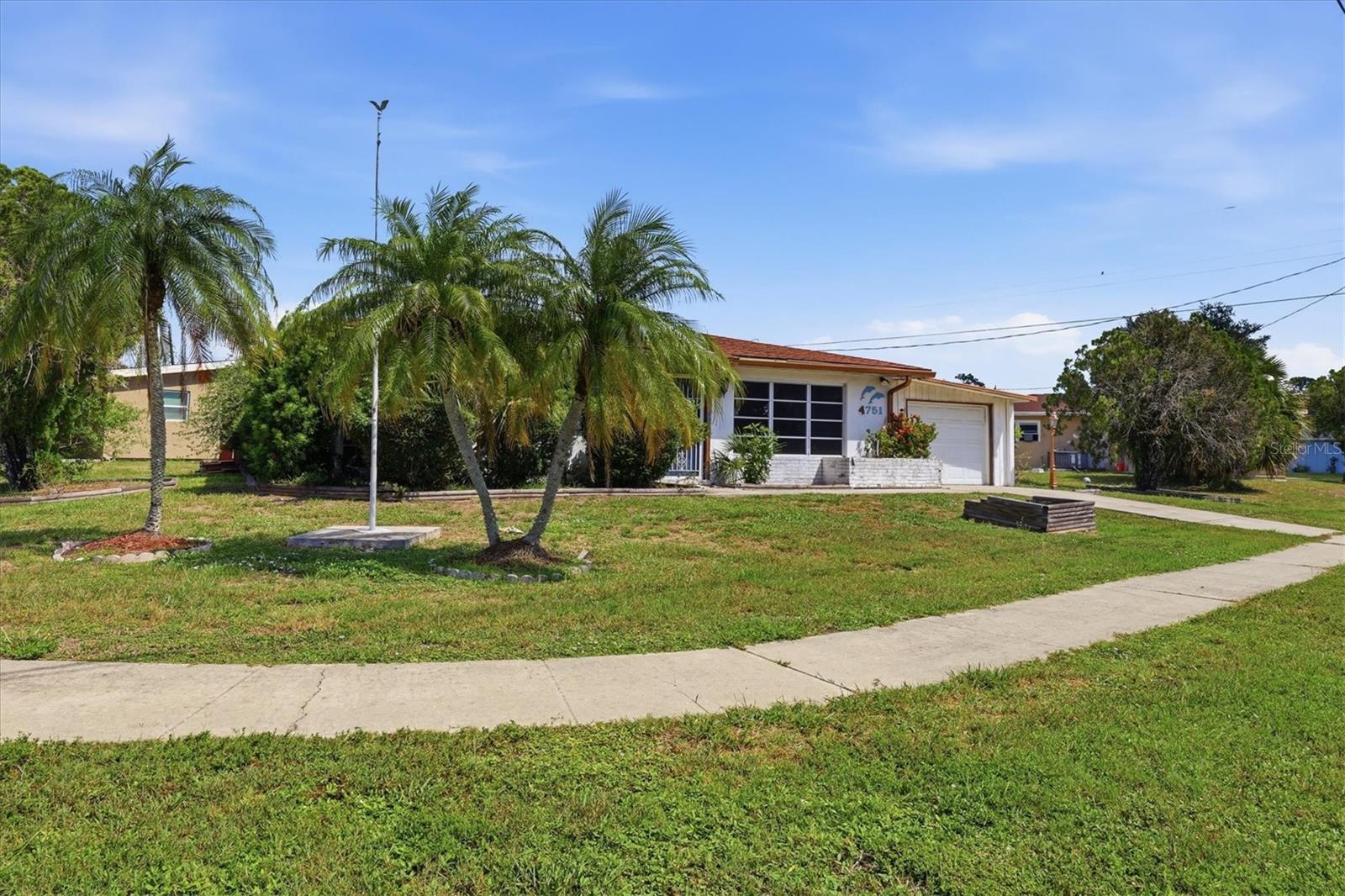 4751 S BISCAYNE DR, NORTH PORT, FL — photo 7