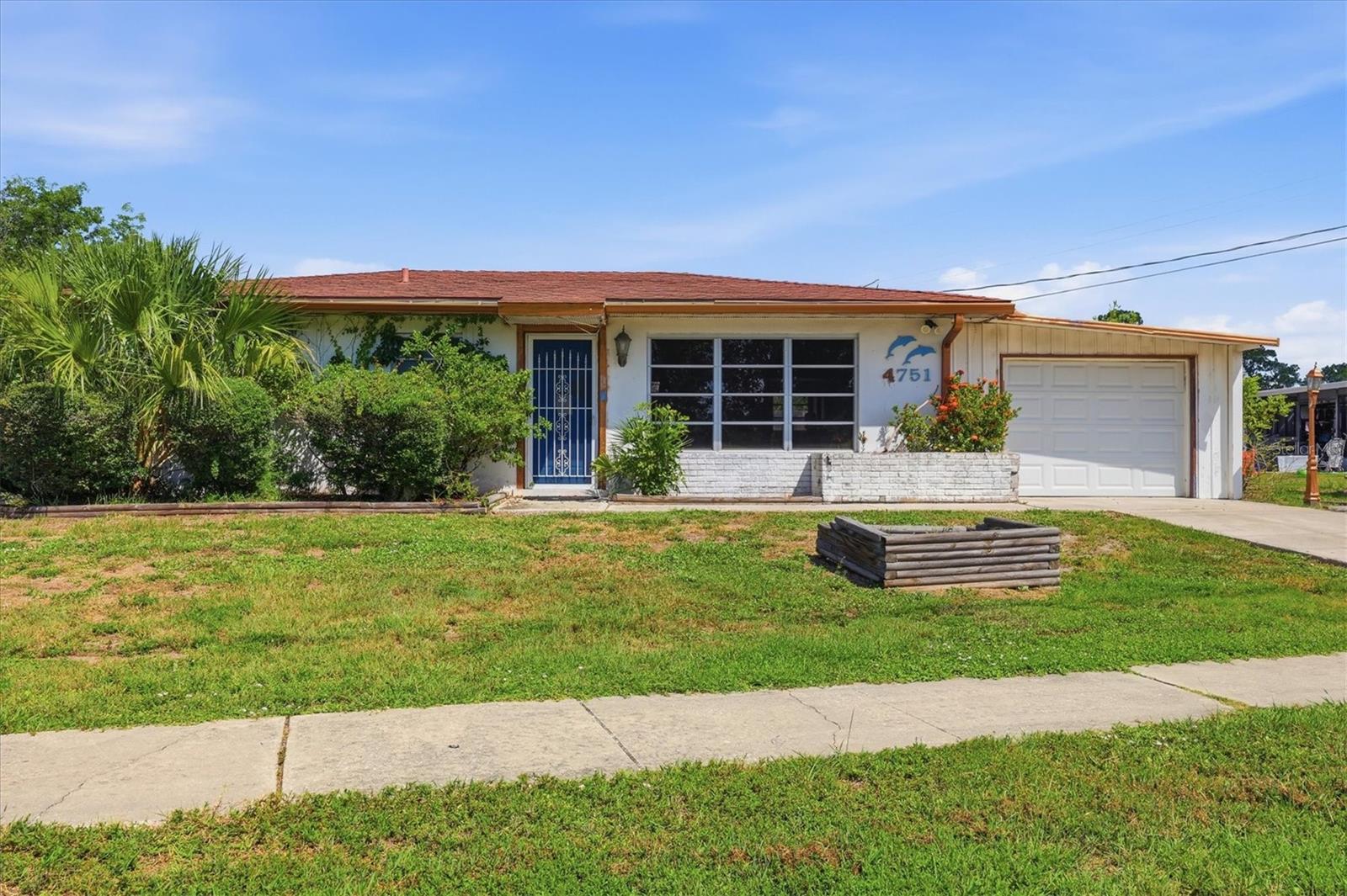 4751 S BISCAYNE DR, NORTH PORT, FL — photo 2