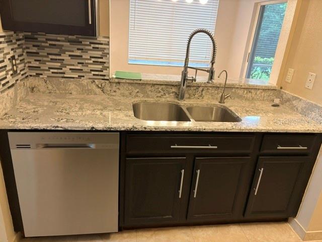 18157 PARADISE POINT DR, TAMPA, FL — photo 12