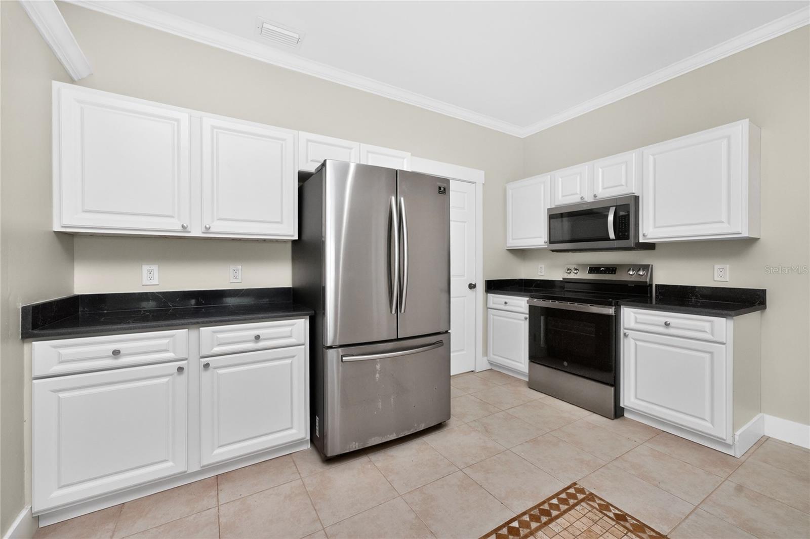3310 SW 26TH AVE, CAPE CORAL, FL — photo 21