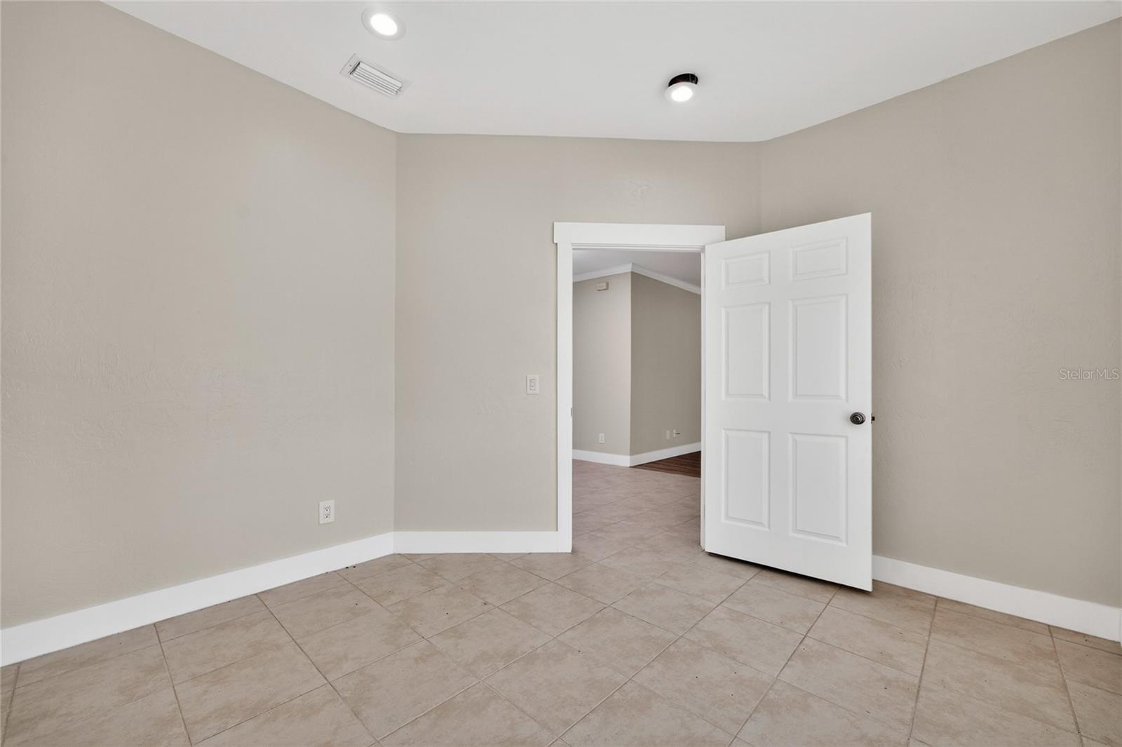3310 SW 26TH AVE, CAPE CORAL, FL — photo 45
