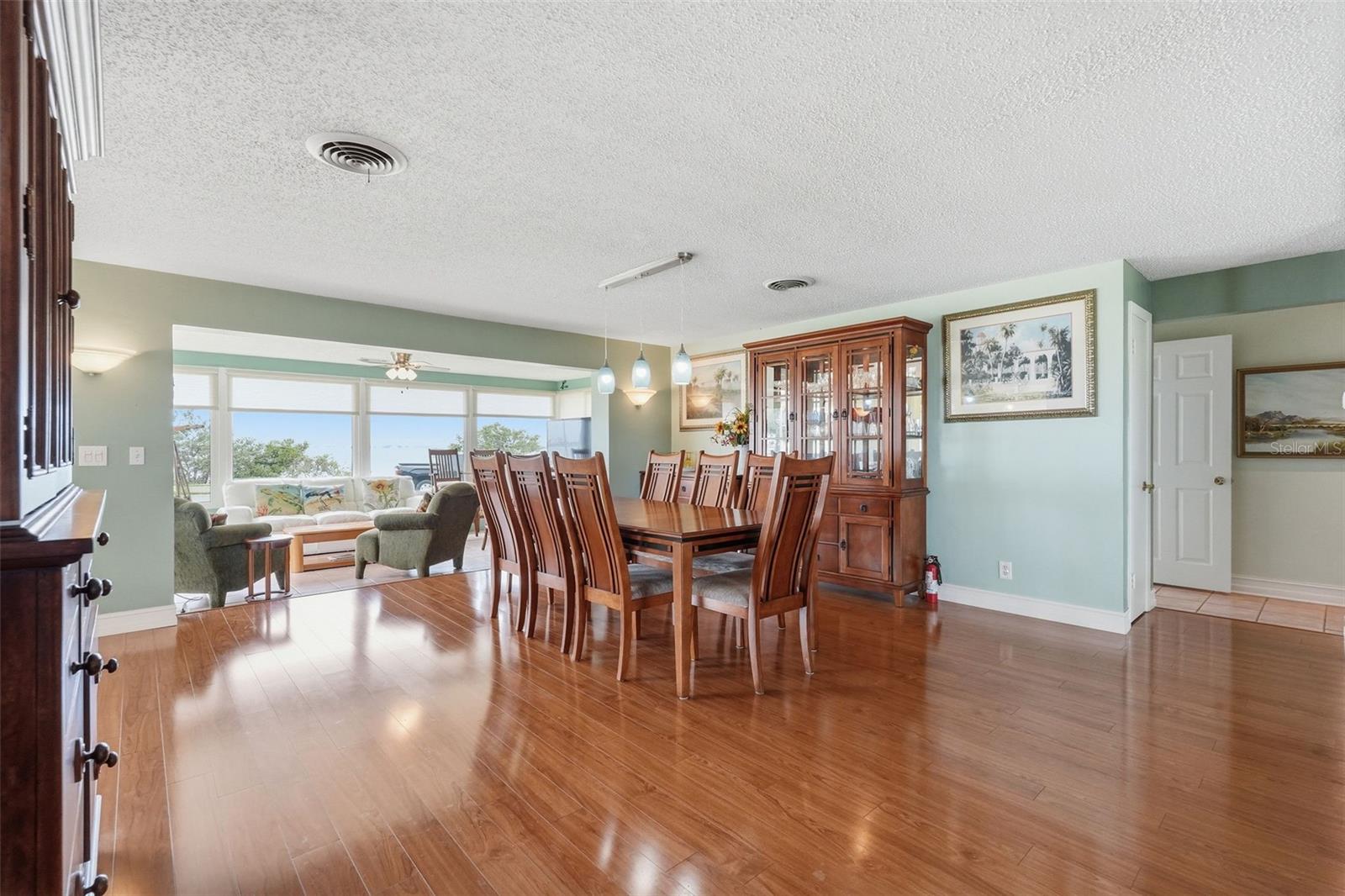 1963 EDGEWATER DR, CLEARWATER, FL — photo 42