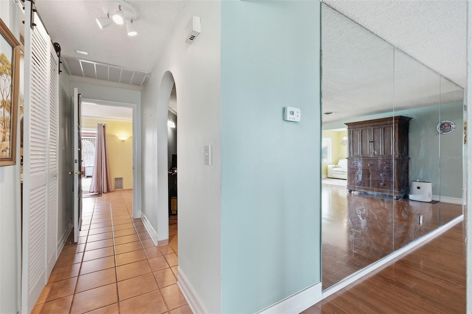 1963 EDGEWATER DR, CLEARWATER, FL — photo 63