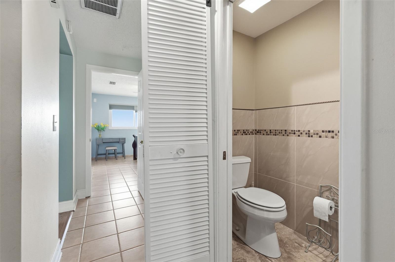 1963 EDGEWATER DR, CLEARWATER, FL — photo 64