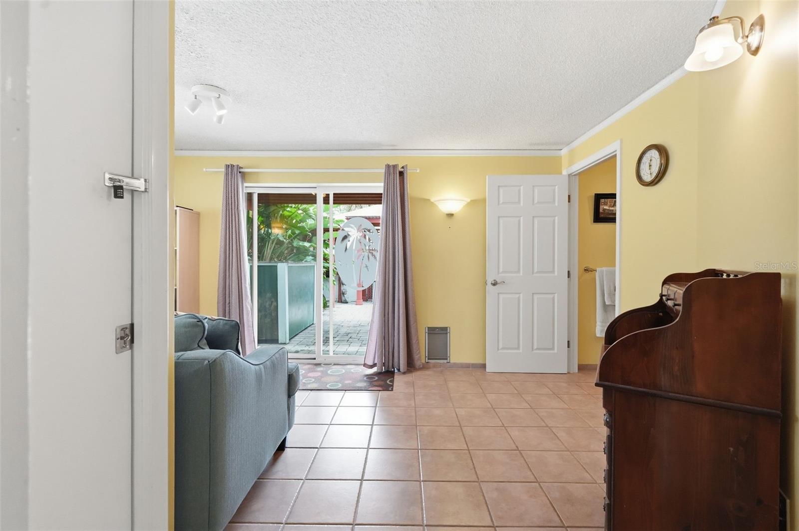 1963 EDGEWATER DR, CLEARWATER, FL — photo 70
