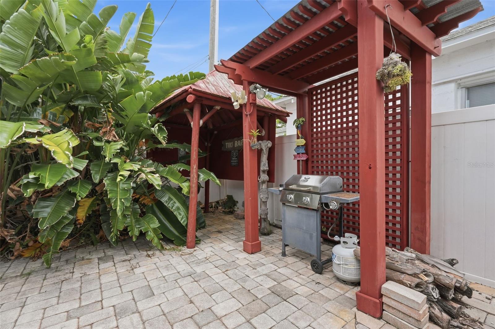 1963 EDGEWATER DR, CLEARWATER, FL — photo 82