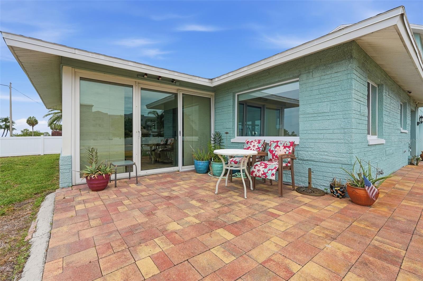 1963 EDGEWATER DR, CLEARWATER, FL — photo 84