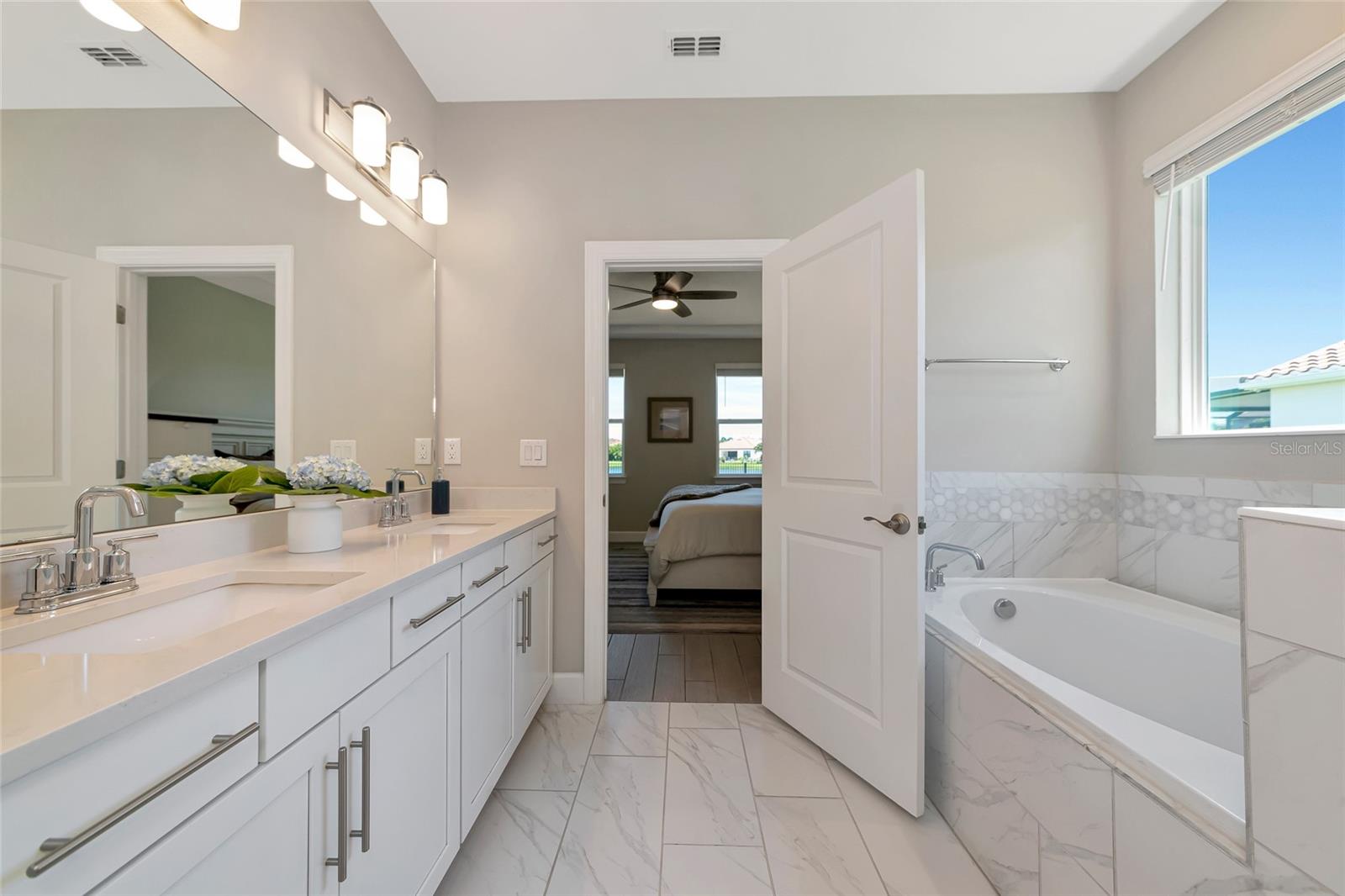 13513 FLAT WOODS TER, BRADENTON, FL — photo 23