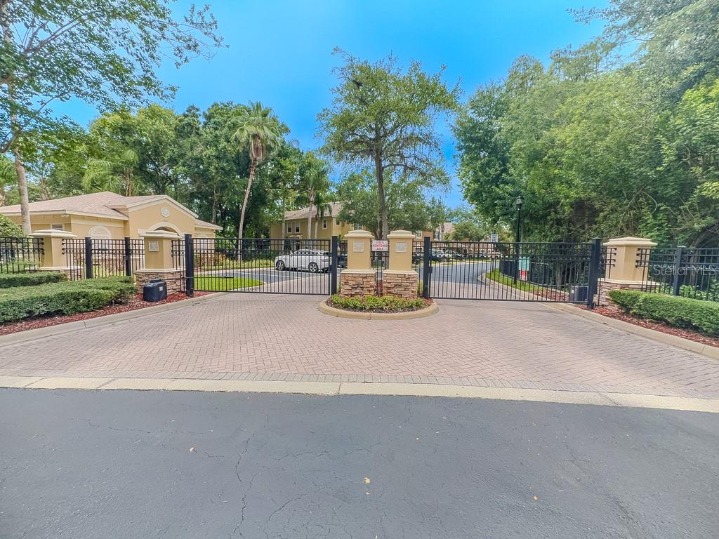 8505 SANDY BEACH ST, TAMPA, FL — photo 4