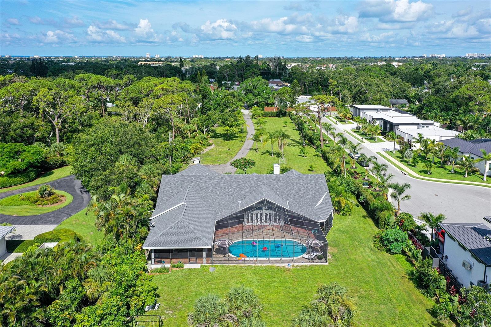 4935 RIVERWOOD AVE, SARASOTA, FL — photo 3