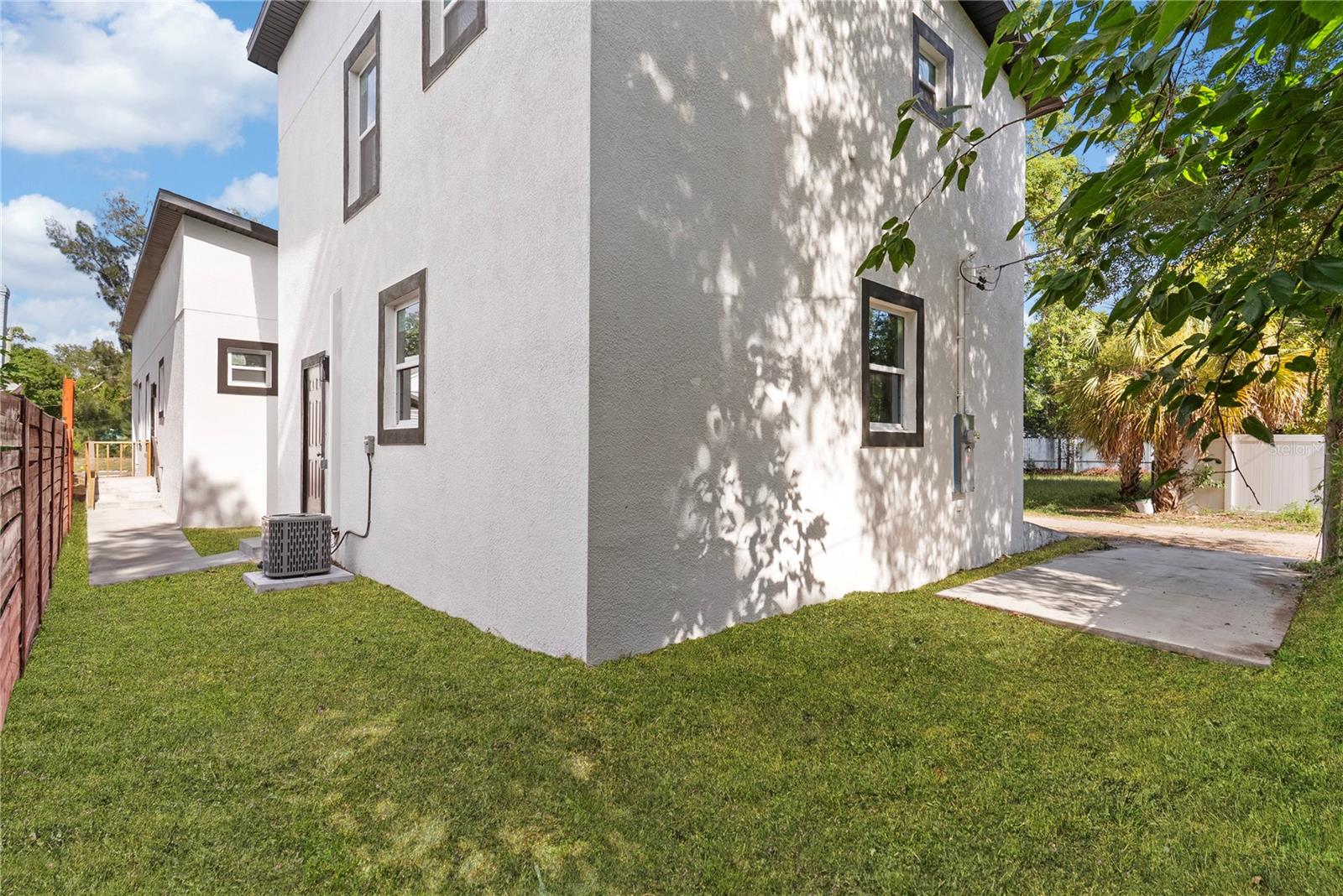1421 35TH ST S, ST PETERSBURG, FL — photo 4