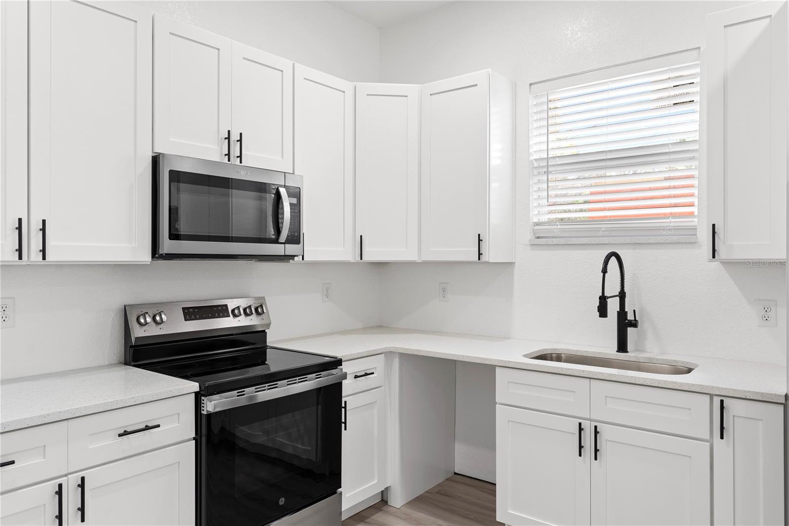 1421 35TH ST S, ST PETERSBURG, FL — photo 11
