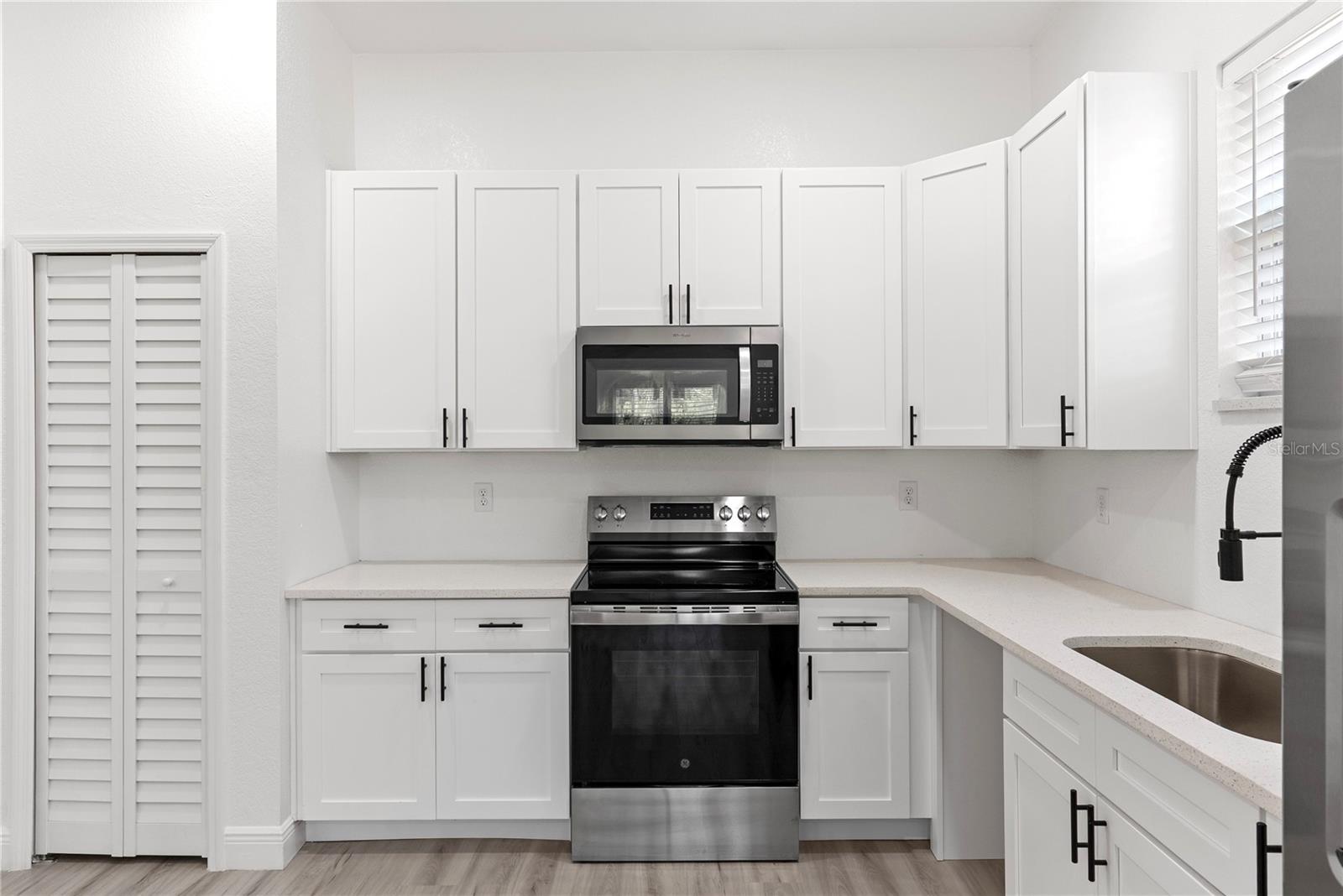 1421 35TH ST S, ST PETERSBURG, FL — photo 12