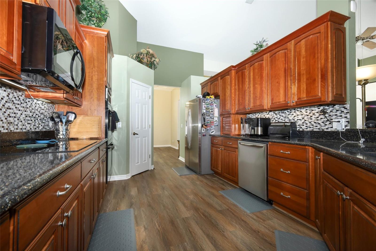 877 KENSINGTON GARDENS CT, OVIEDO, FL — photo 9
