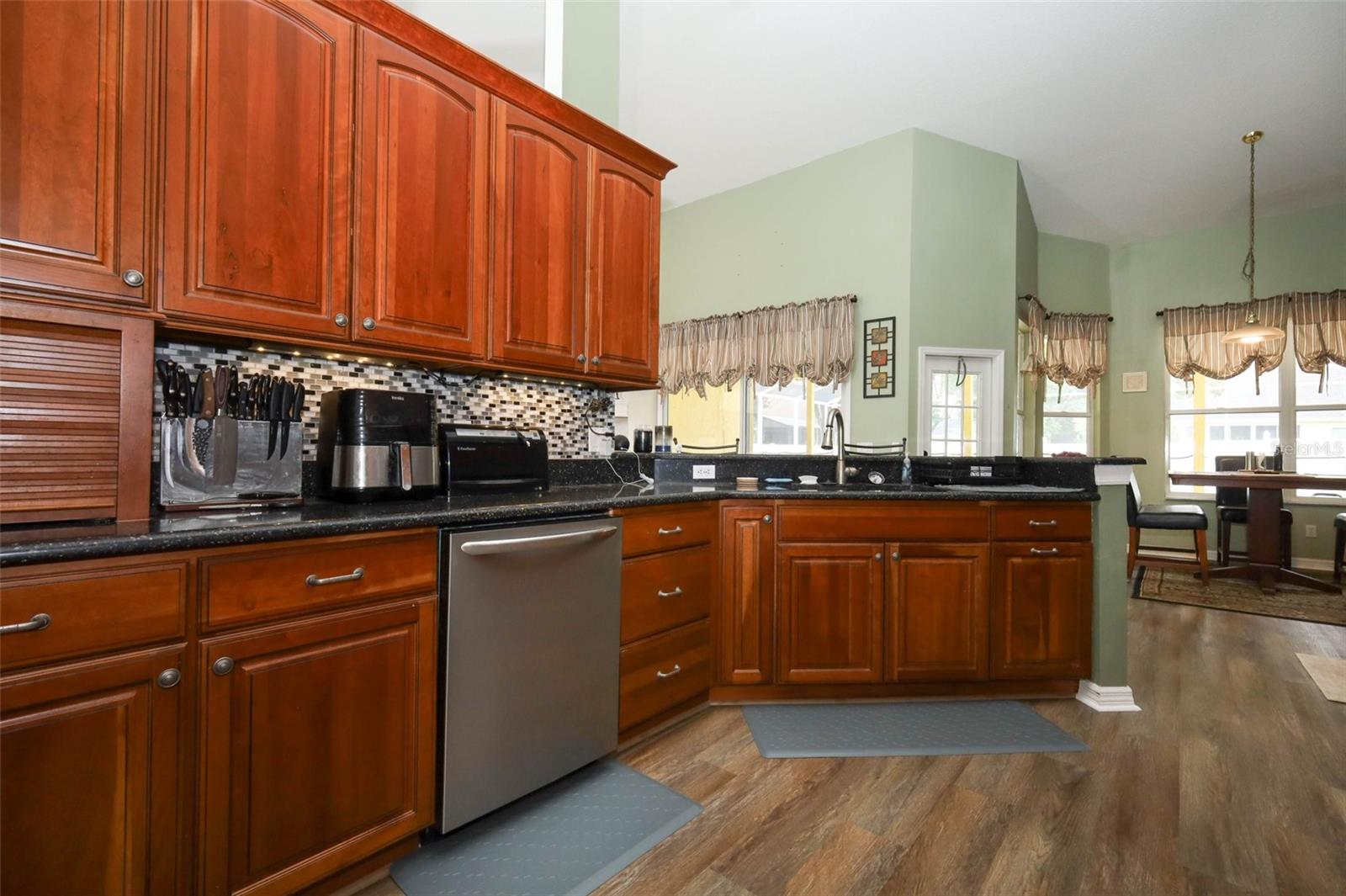 877 KENSINGTON GARDENS CT, OVIEDO, FL — photo 10