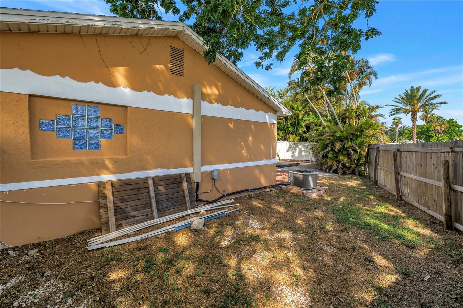 7901 CAUSEWAY BLVD S, ST PETERSBURG, FL — photo 15