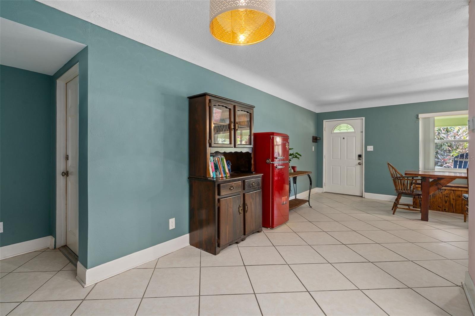 9812 51ST AVE N, ST PETERSBURG, FL — photo 8