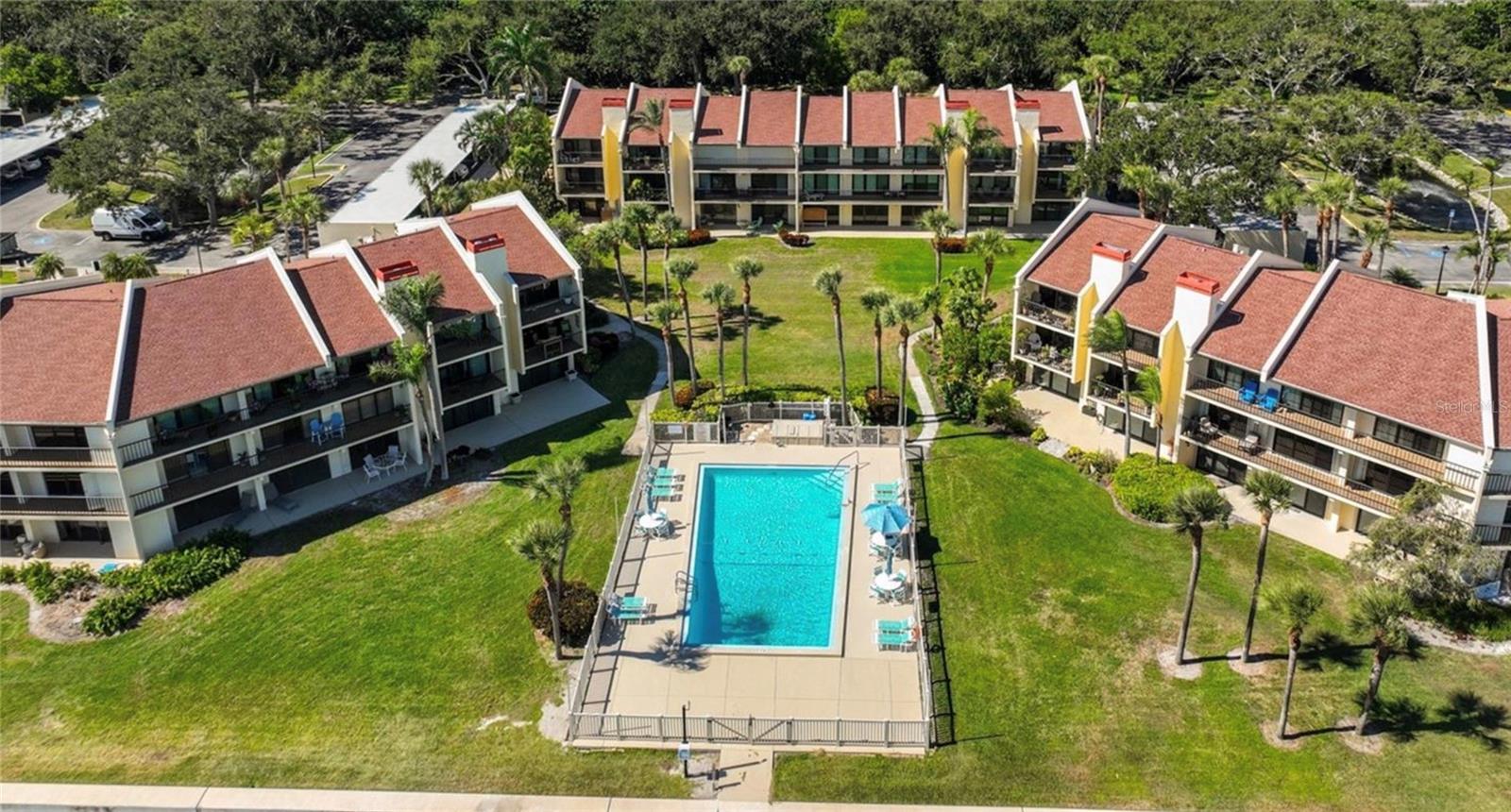 7530 SUNSHINE SKYWAY LN S #P7, ST PETERSBURG, FL — photo 28