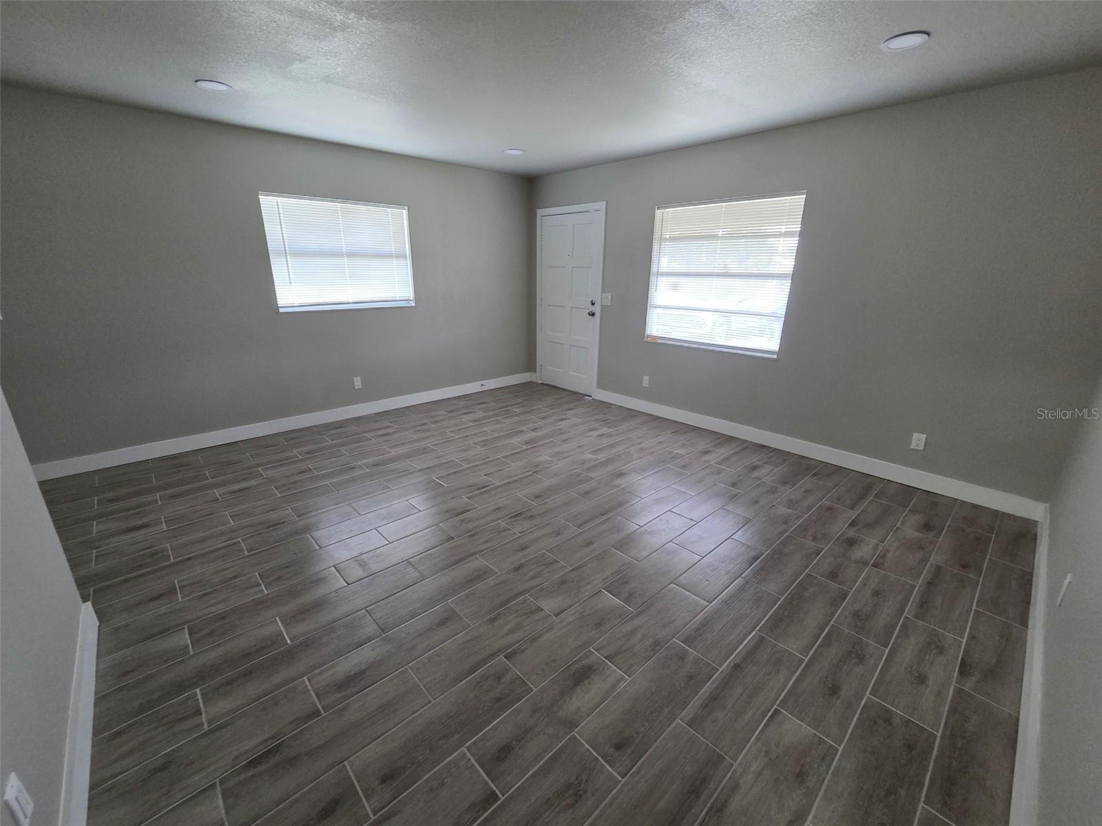 38300 HENRY DR, ZEPHYRHILLS, FL — photo 7