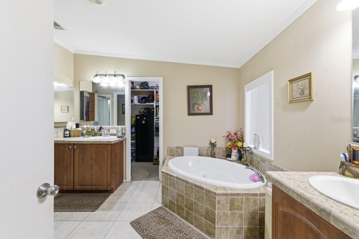 1560 MCCLELLAN RD, FROSTPROOF, FL — photo 18