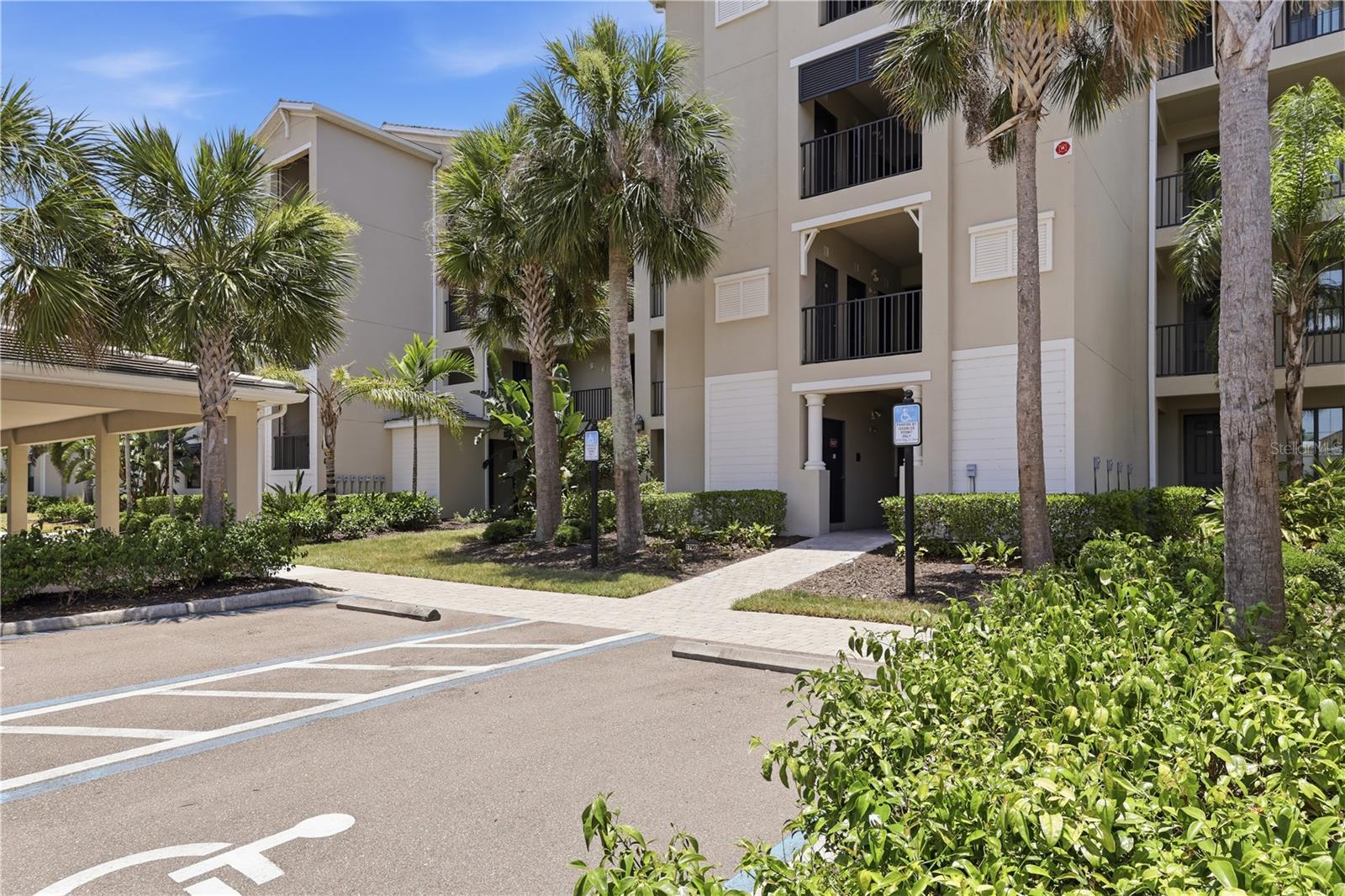 17902 GAWTHROP DR #305, BRADENTON, FL — photo 3