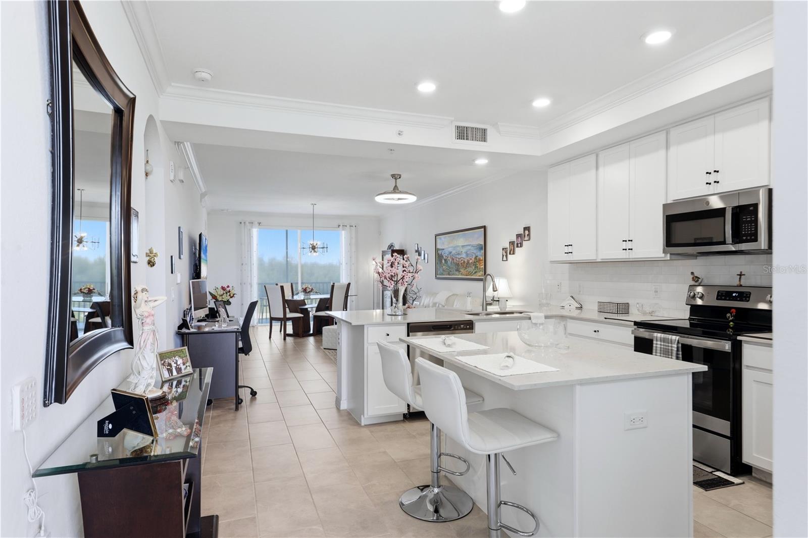 17902 GAWTHROP DR #305, BRADENTON, FL — photo 5