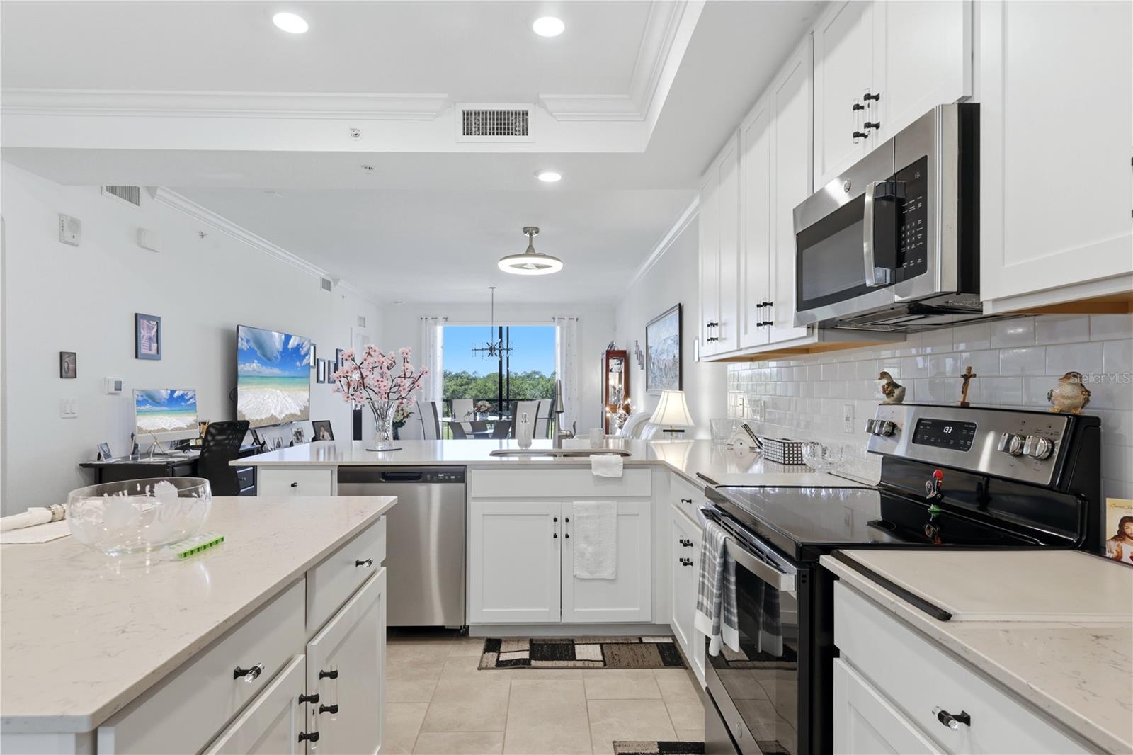 17902 GAWTHROP DR #305, BRADENTON, FL — photo 19
