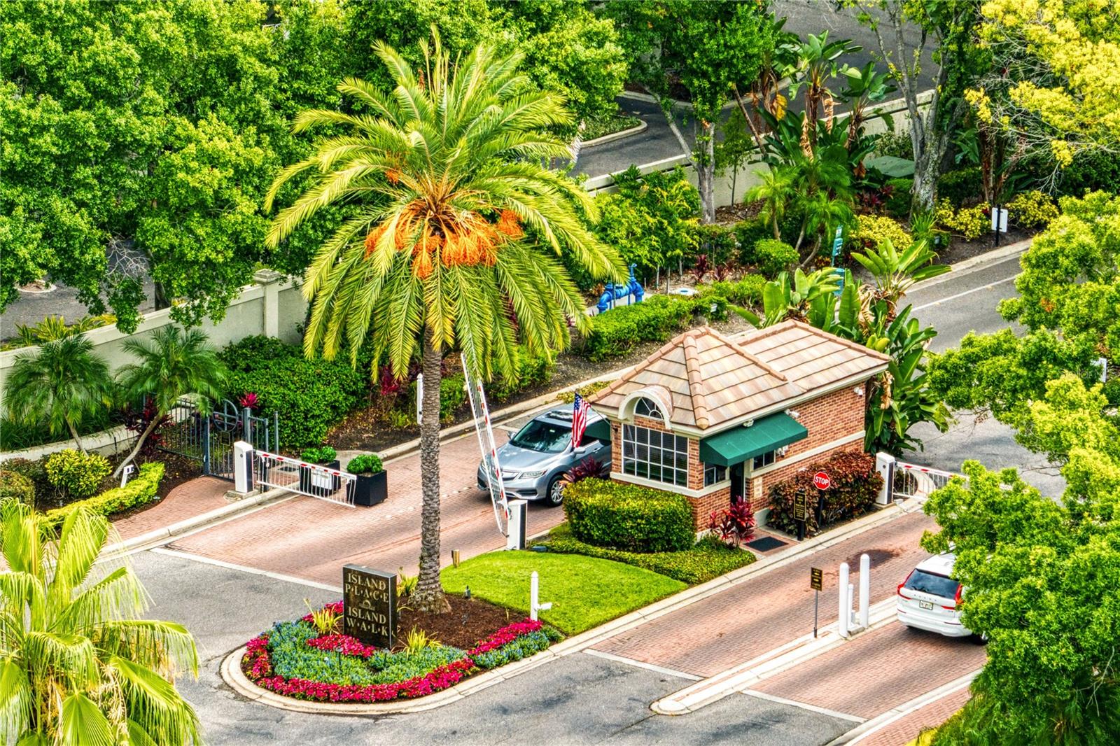 919 NORMANDY TRACE RD, TAMPA, FL — photo 2
