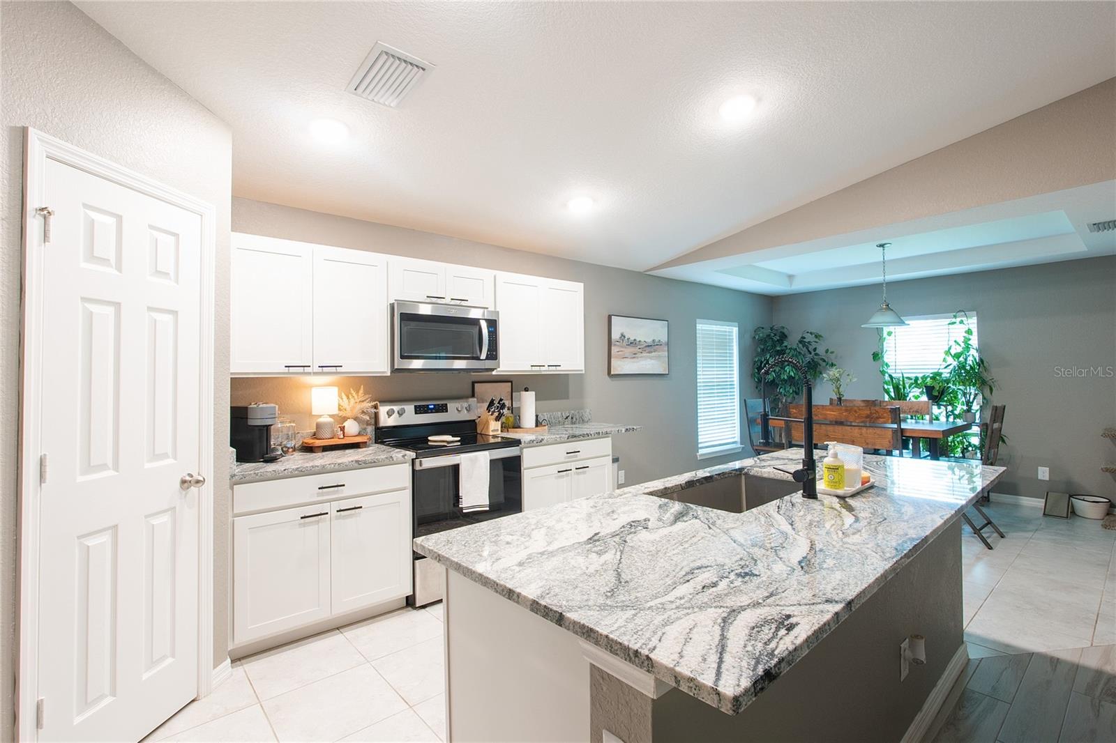 3715 TEAKWOOD ST, FORT MYERS, FL — photo 4