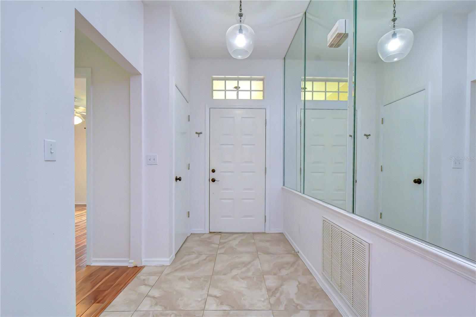 818 MCCALLISTER AVE, SUN CITY CENTER, FL — photo 3