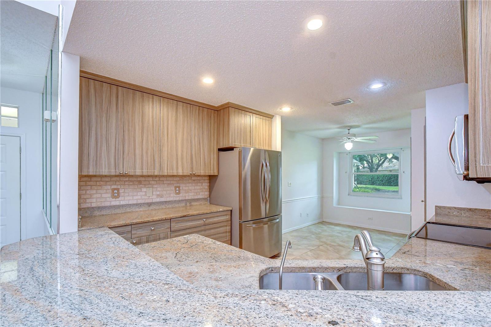 818 MCCALLISTER AVE, SUN CITY CENTER, FL — photo 5
