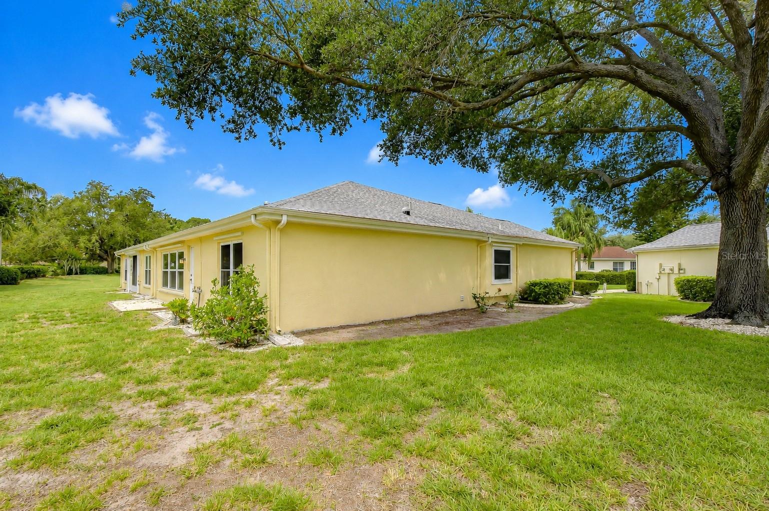 818 MCCALLISTER AVE, SUN CITY CENTER, FL — photo 21