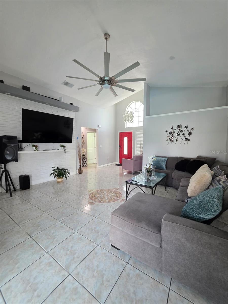 763 COUNTRY WOODS CIR, KISSIMMEE, FL — photo 3