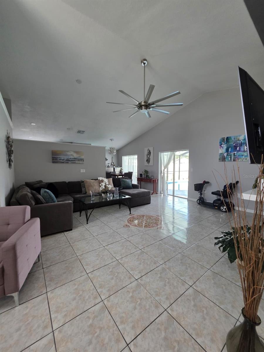 763 COUNTRY WOODS CIR, KISSIMMEE, FL — photo 11