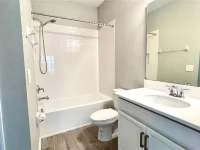 2853 HIGH POINTE ST — photo 34