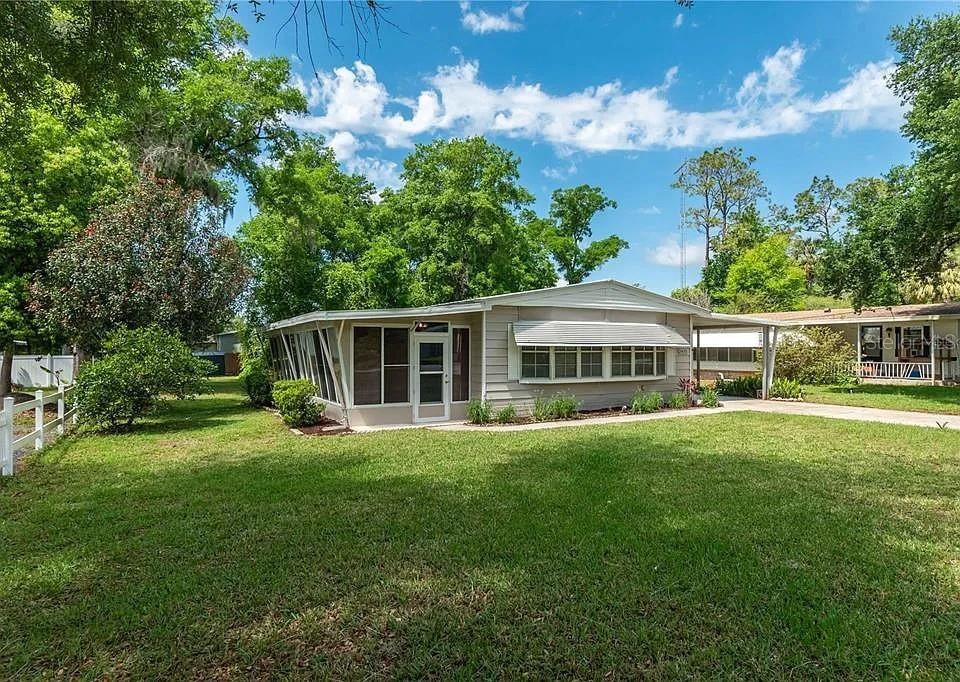 2420 SE 175TH TER, SILVER SPRINGS, FL — photo 2