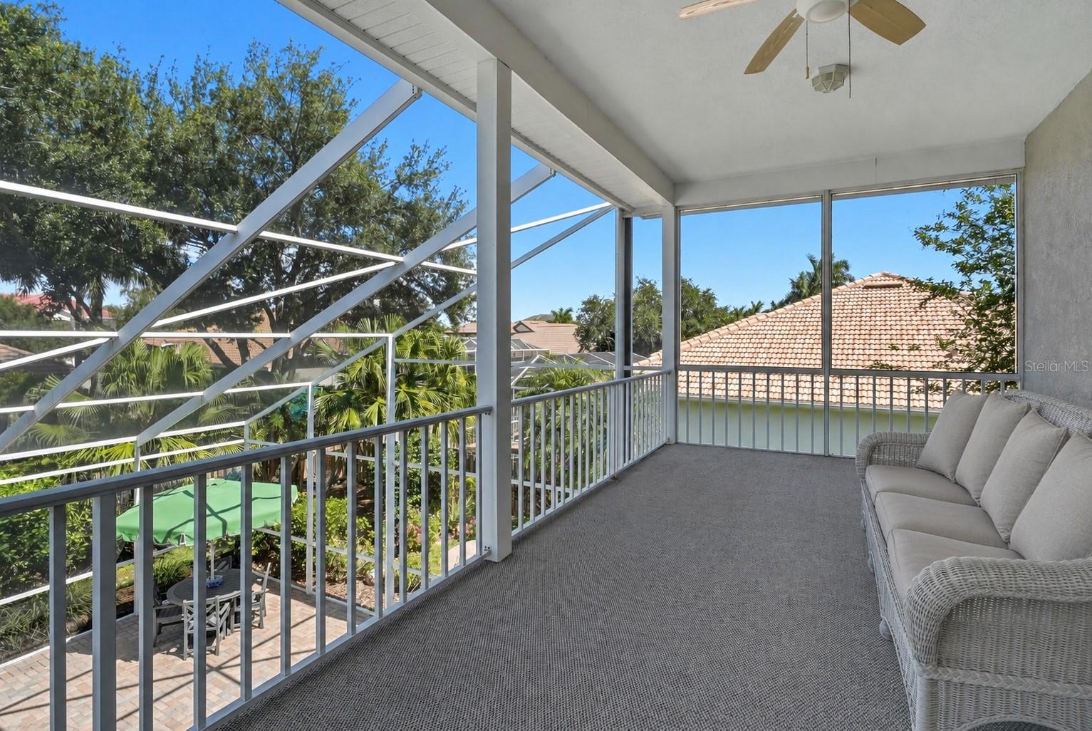 1246 DARLINGTON OAK CIR NE, ST PETERSBURG, FL — photo 36